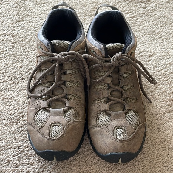 Vasque Mantra Women’s Hiking Shoe 8.5 Olive/Taupe Leather Trail Boot Vibram Sole - Picture 6 of 14